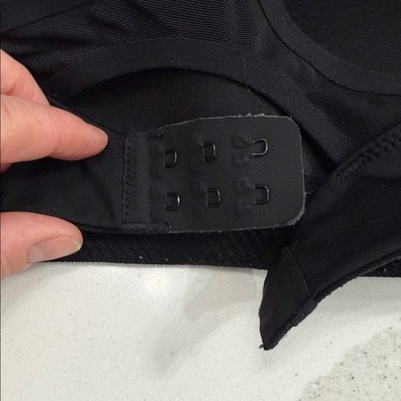 Athleta Black Women's Sports Bra 34C - Picture 5 of 7